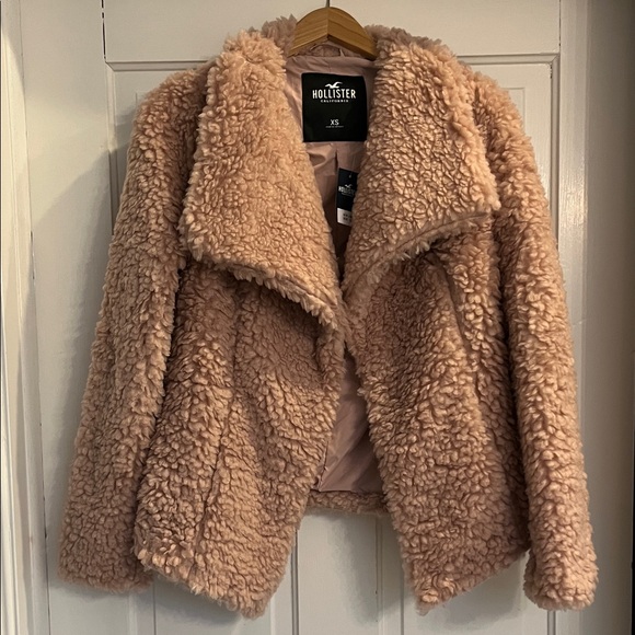 Hollister Jackets & Blazers - NWT Hollister Women's Cozy Dusty Pink Teddy Jacket Size XS
